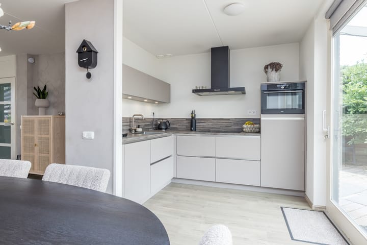 Foto 11 van Tenelenweg 147