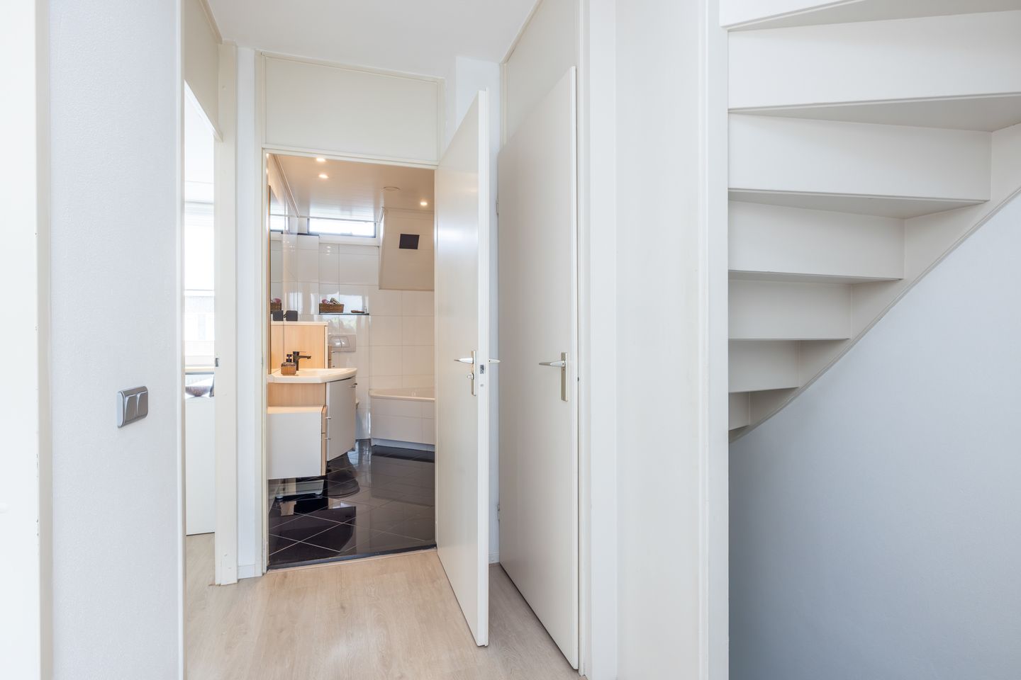 Photo 19 of Tenelenweg 147