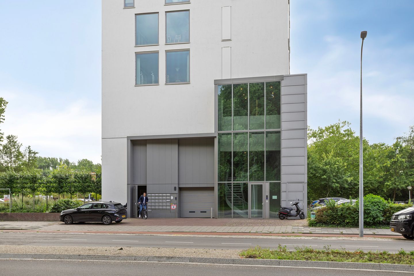 Photo 5 of Hereweg 97-20