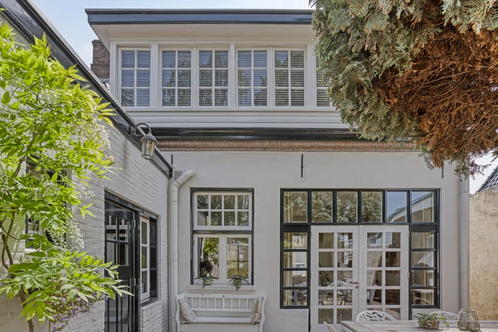 Foto 38 van Treurenburgstraat 30