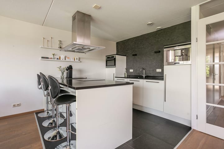 Foto 4 van Merelstraat 102