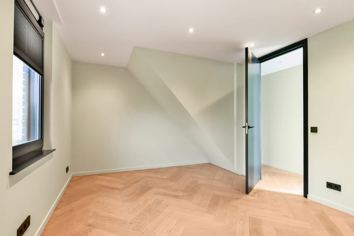 Foto 32 van De Muy 139