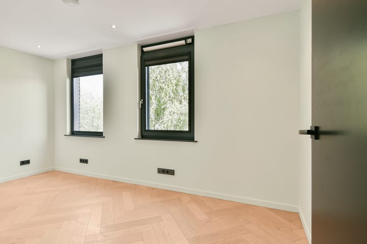 Foto 33 van De Muy 139