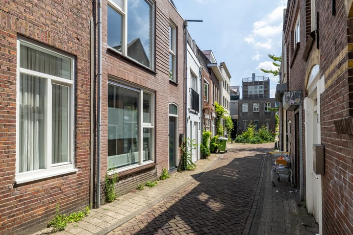 Foto 1 van Rozemarijnstraat 3