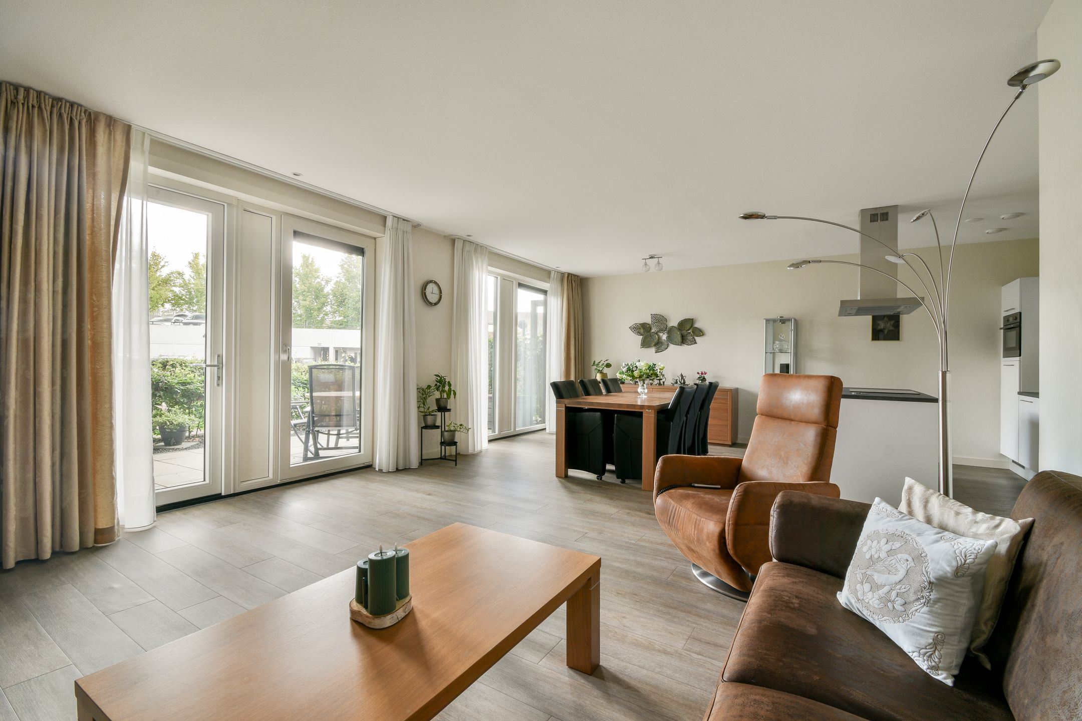 Foto 12 van Stationsweg 43