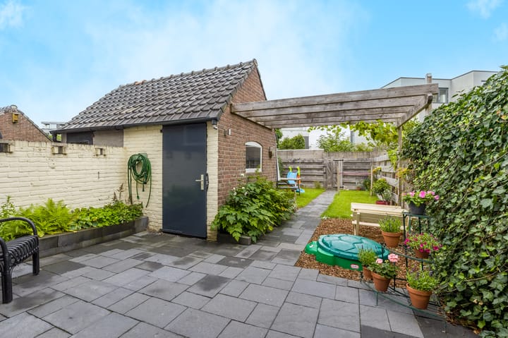 Photo 23 of Wezenlaan 56