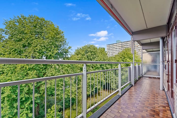 Foto 8 van Roland Holstlaan 816