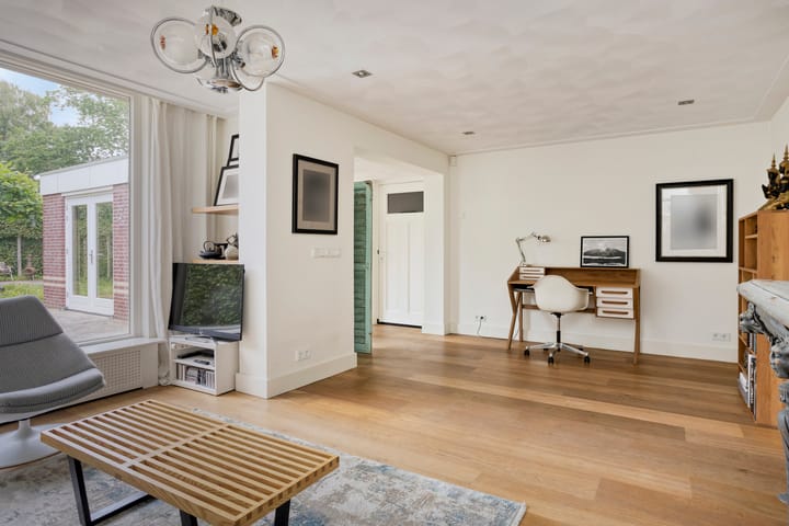 Foto 17 van Van Veldekestraat 2