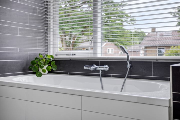 Foto 35 van Van Veldekestraat 2