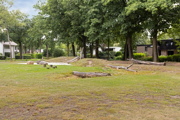 Foto 49 van Van Veldekestraat 2