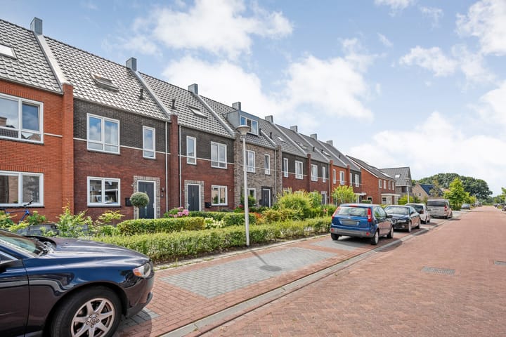 Foto 2 van Van der Sluisstraat 37