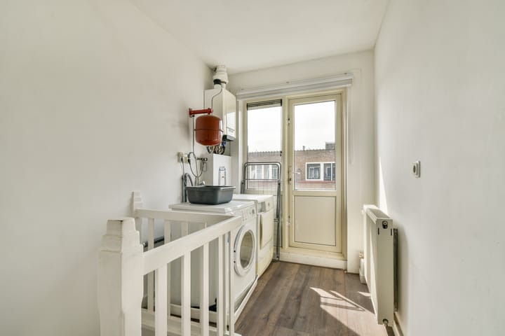 Foto 25 van Van Marumstraat 7-B