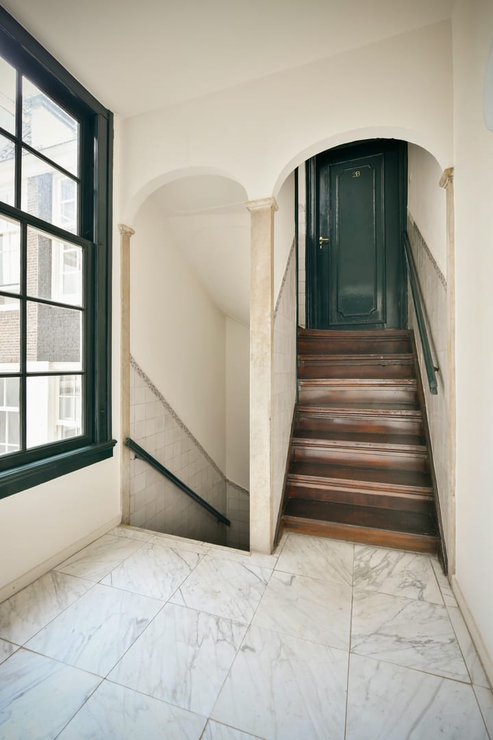 Foto 17 van Oudezijds Voorburgwal 235-2B