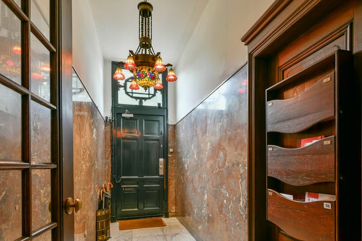 Foto 19 van Oudezijds Voorburgwal 235-2B