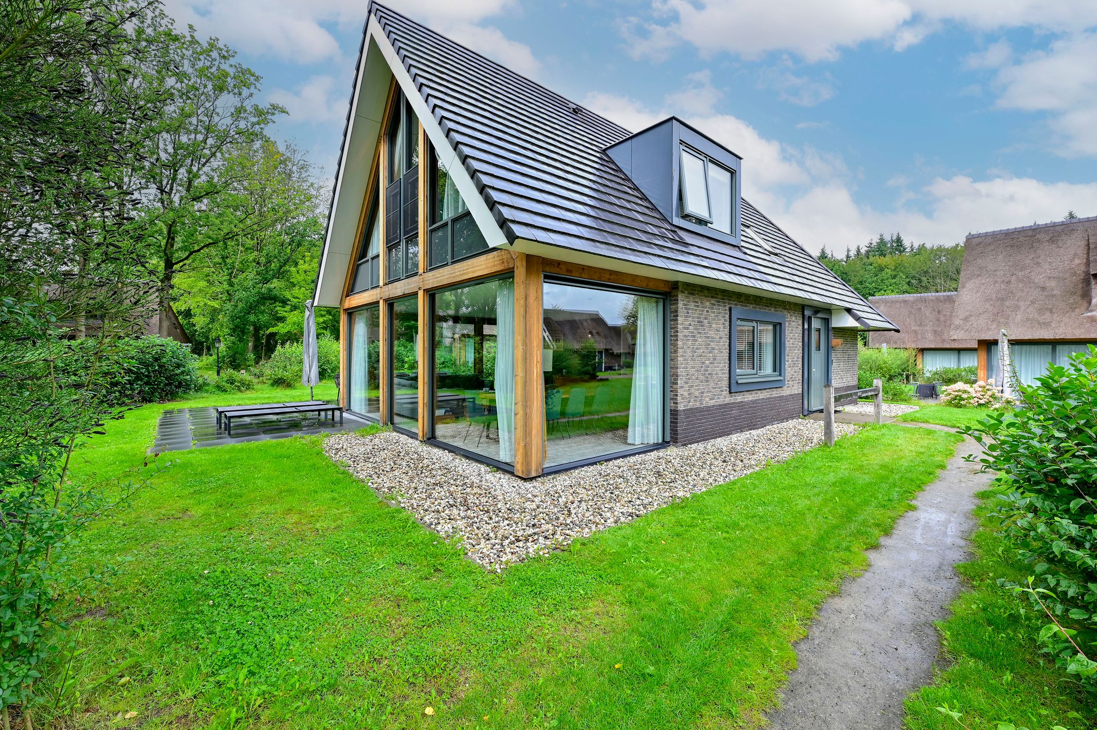 5-bedroom freehold villa in Exloo — photo 3 of 5