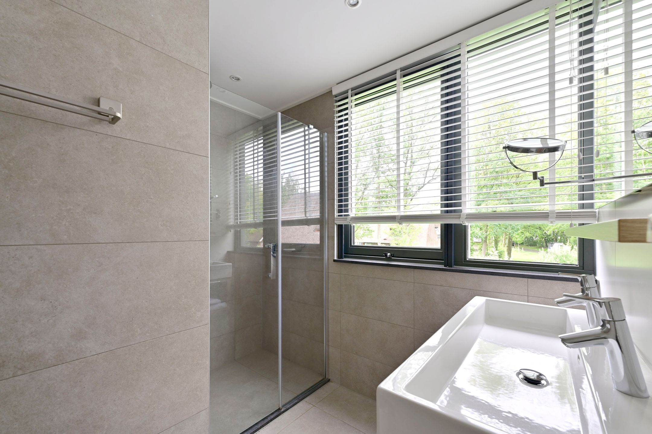 Foto 24 van Valtherweg 36-414