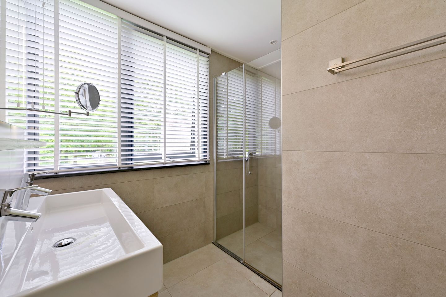 Foto 25 van Valtherweg 36-414