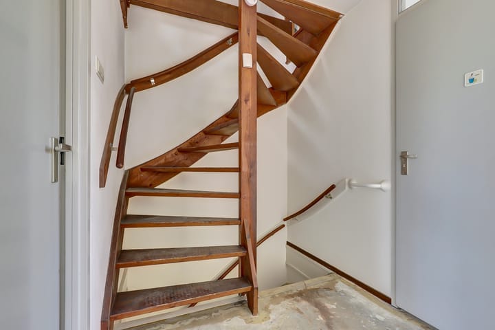 Foto 9 van Heilige Stoel 5351