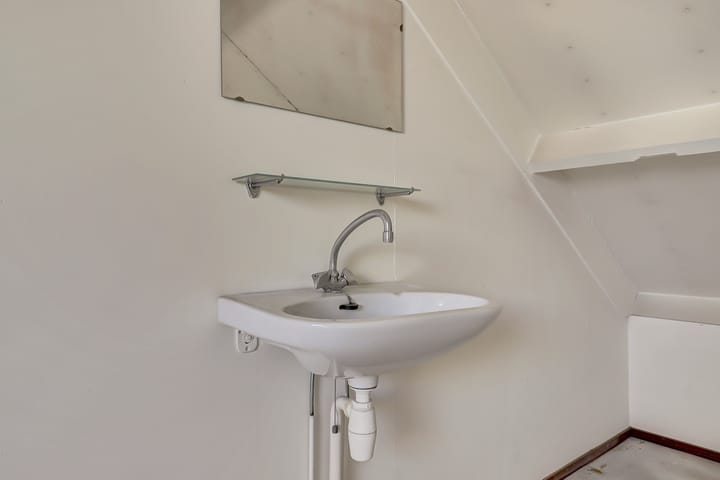 Foto 25 van Heilige Stoel 5351