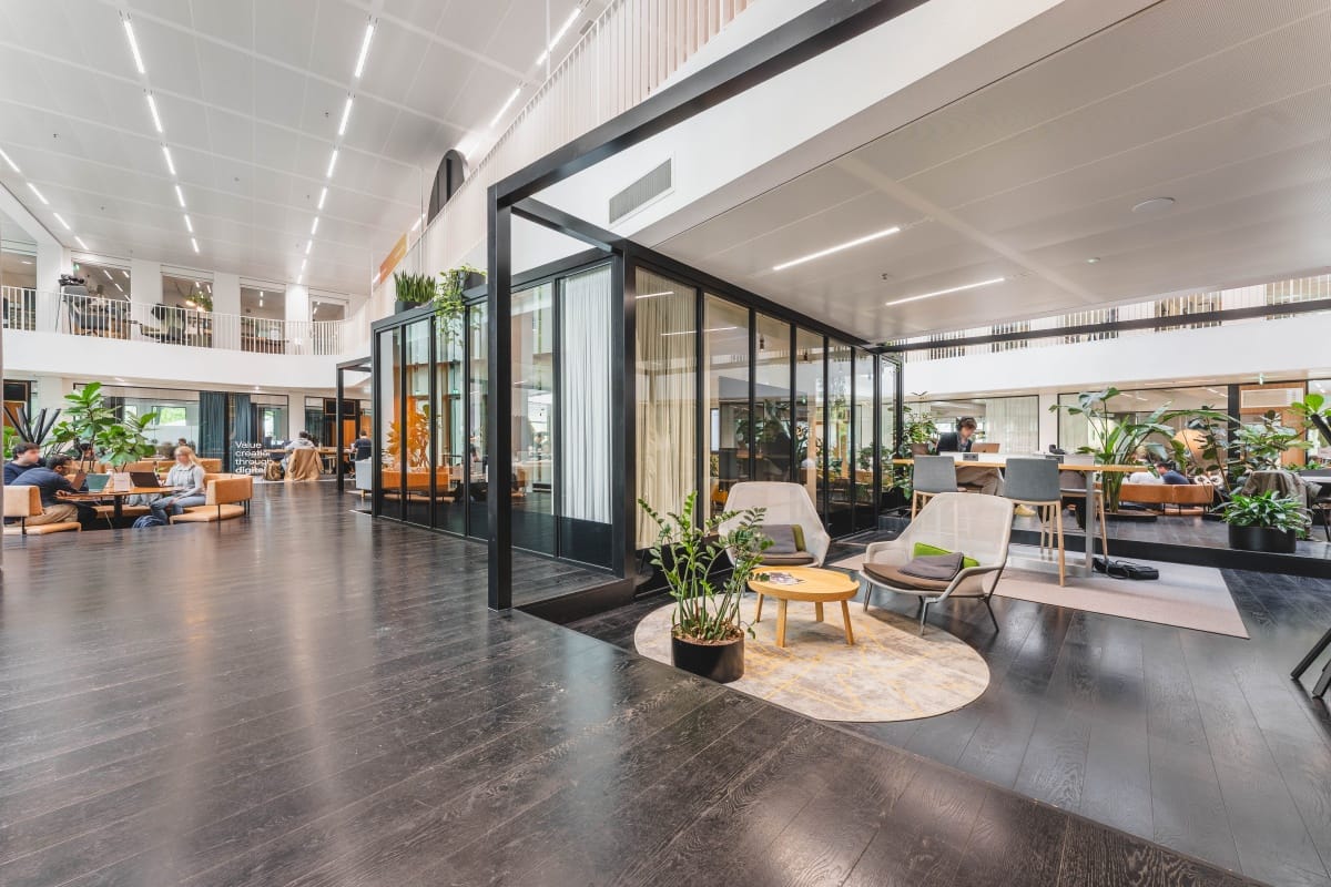 Bekijk foto 4 van Fred. Roeskestraat 115