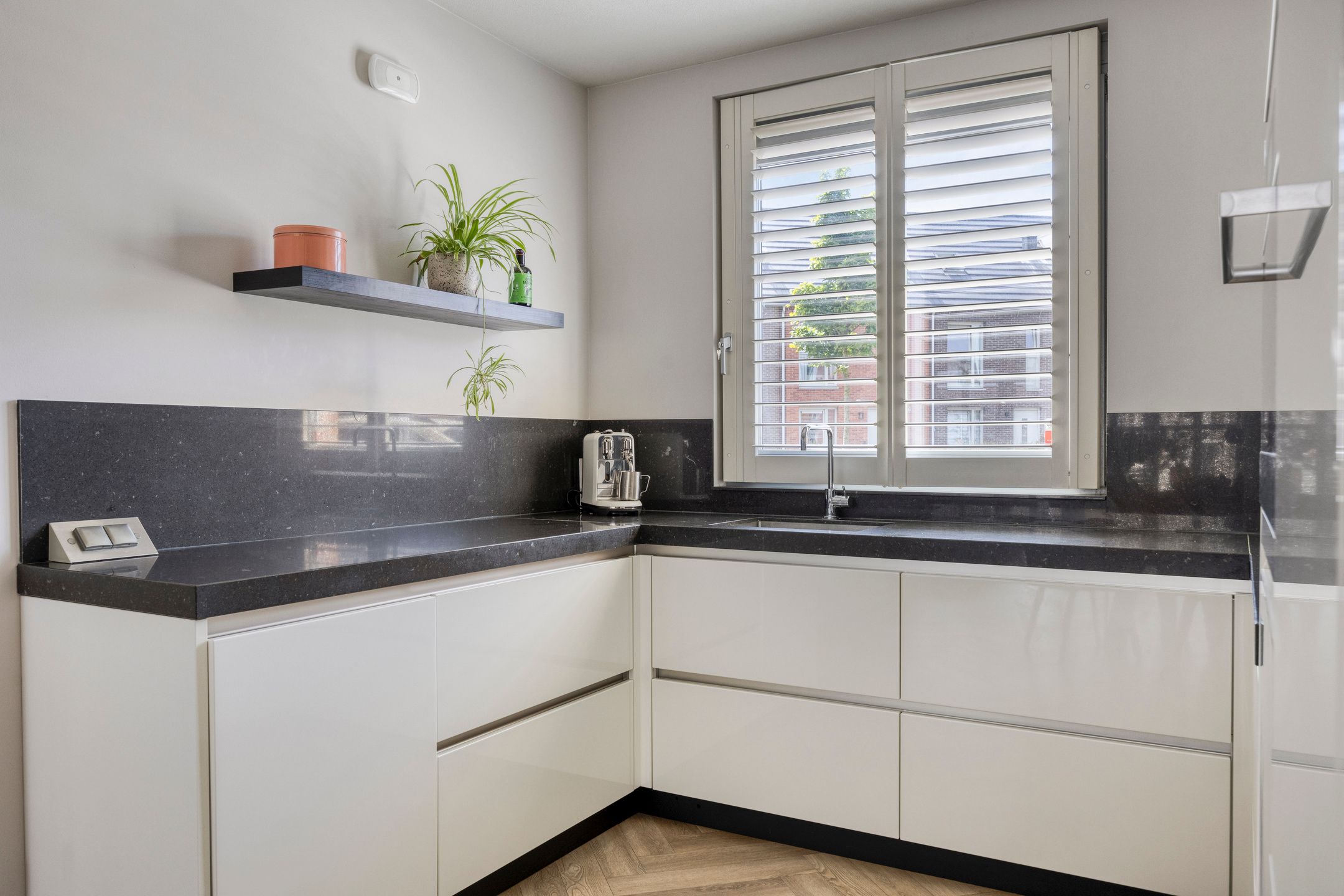 Photo 27 of Wachtspoor 20