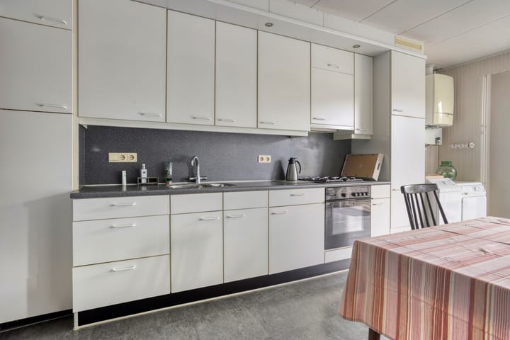 Foto 10 van Julianastraat 105