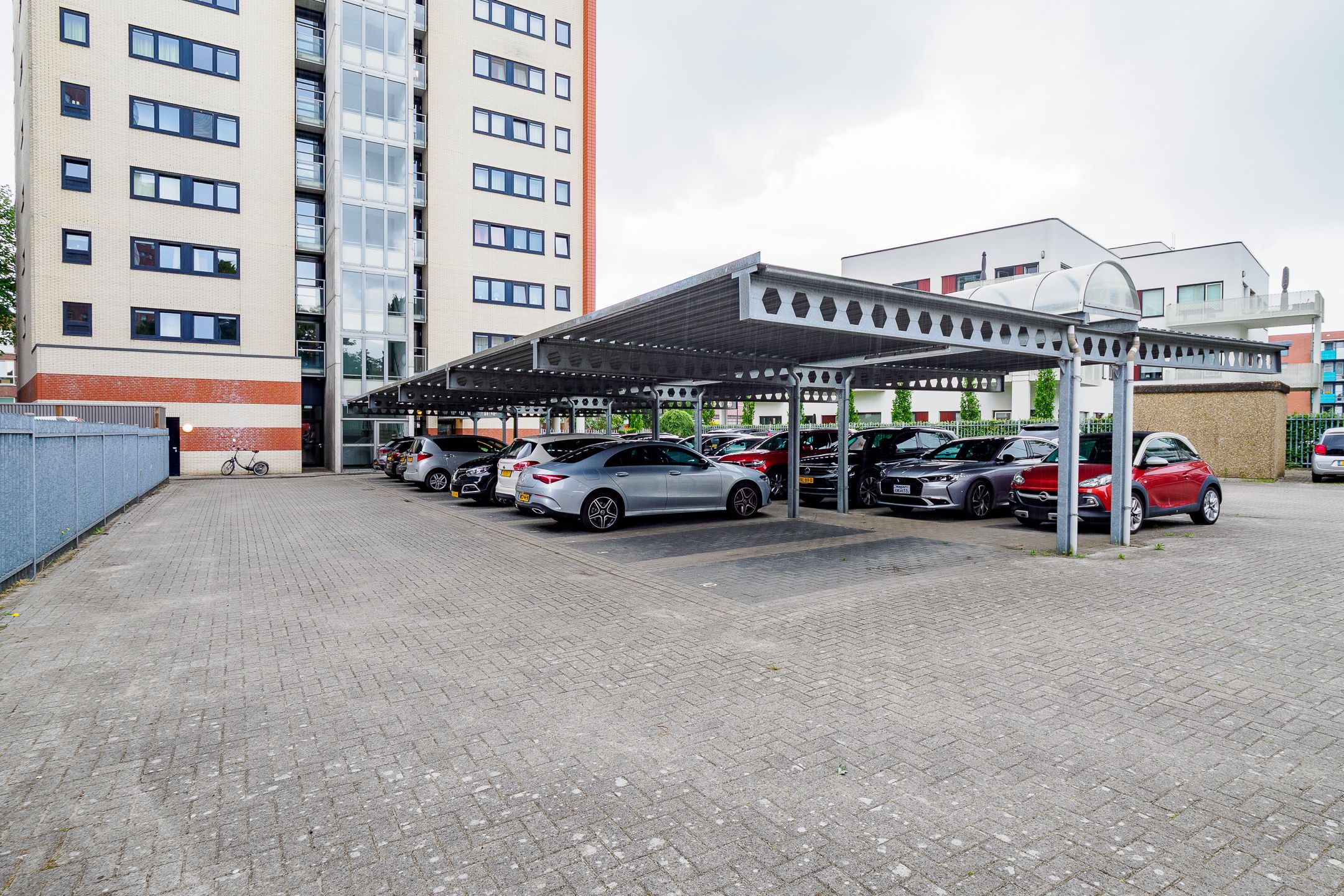 Foto 6 van Oldenzaalsestraat 2-3