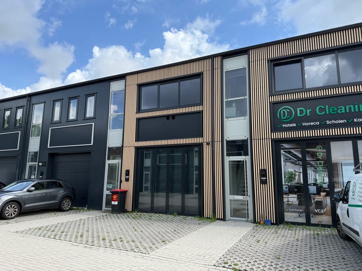 Raasdorperweg 152-N, Lijnden