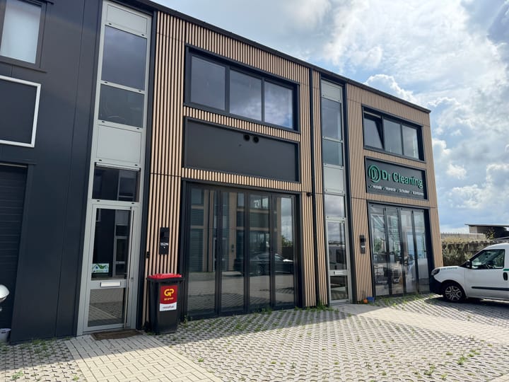 Raasdorperweg 152-N, Lijnden