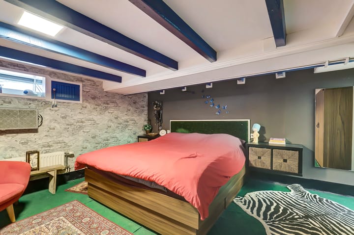 Photo 13 of Floresstraat 87