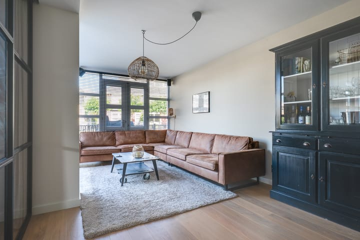 Foto 5 van Deltastraat 4