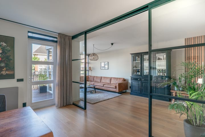 Foto 8 van Deltastraat 4