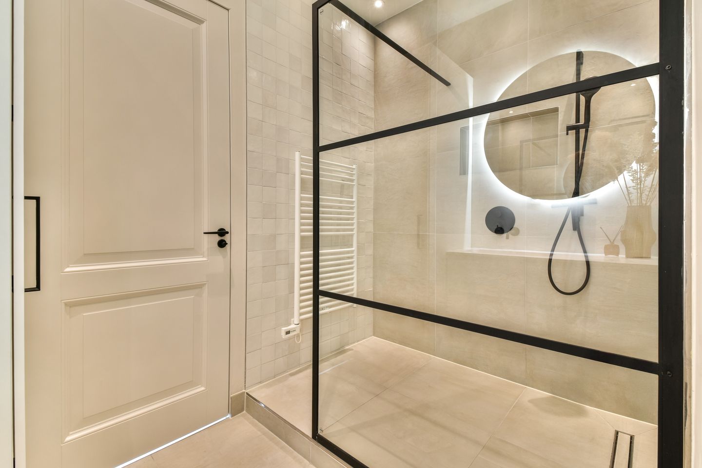 Foto 25 van Ruysdaelstraat 49-E8