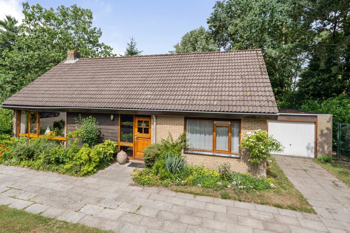 Foto 1 van Klaroenring 99