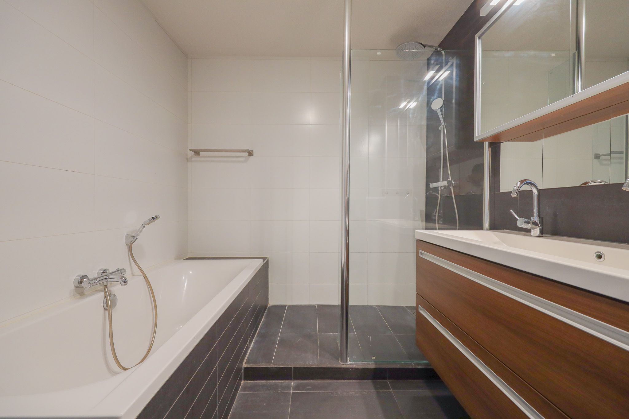 Foto 18 van Ouddiemerlaan 2-A