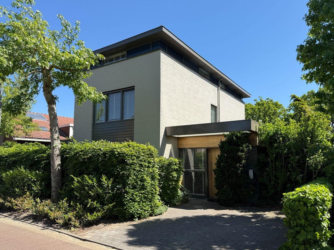 Foto 1 van Van Brederodepark 5