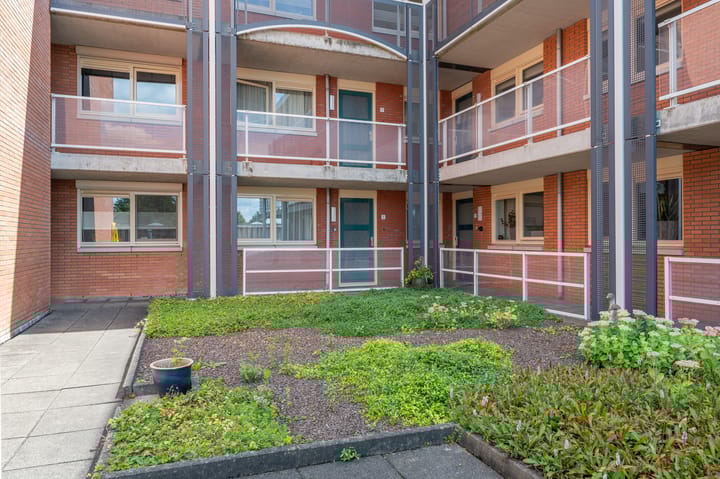 Foto 3 van Kerkplein 17