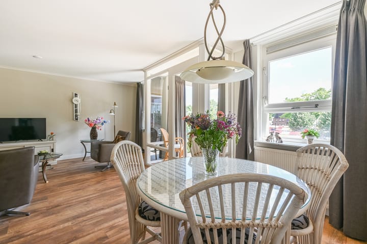 Foto 12 van Kerkplein 17