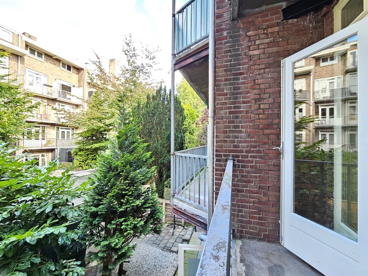Photo 3 of Uiterwaardenstraat 400-1