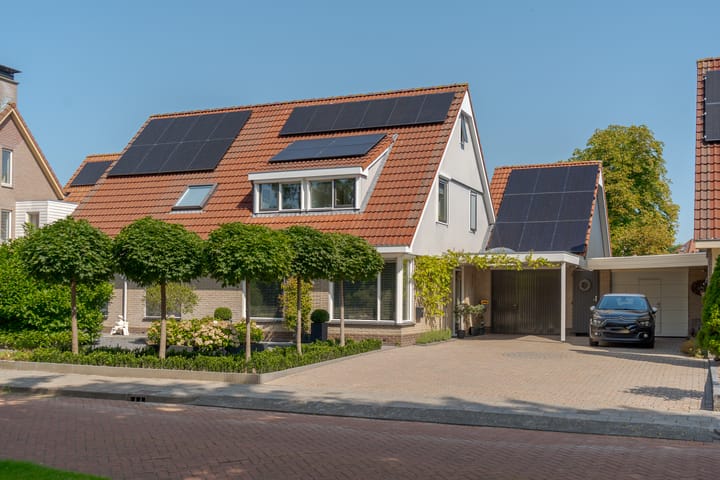 Photo 1 of Meester J. Tuintjerstraat 17