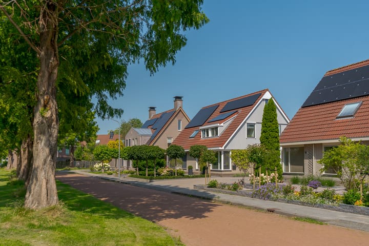 Photo 6 of Meester J. Tuintjerstraat 17