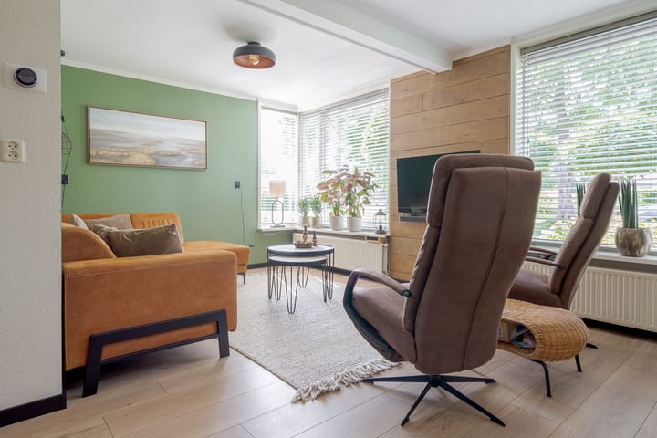 Photo 2 of Meester J. Tuintjerstraat 17