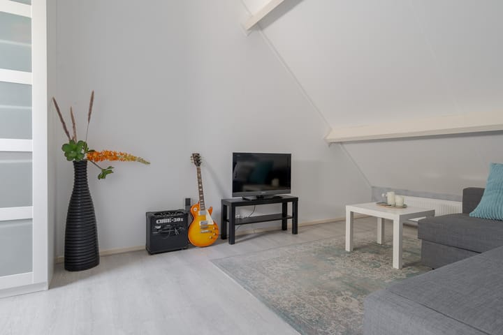 Photo 27 of Meester J. Tuintjerstraat 17