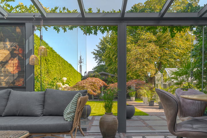 Photo 33 of Meester J. Tuintjerstraat 17