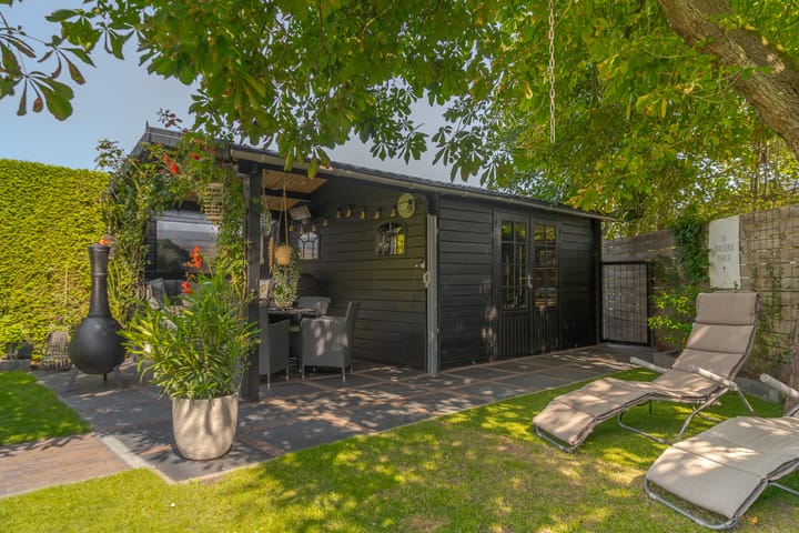 Photo 42 of Meester J. Tuintjerstraat 17