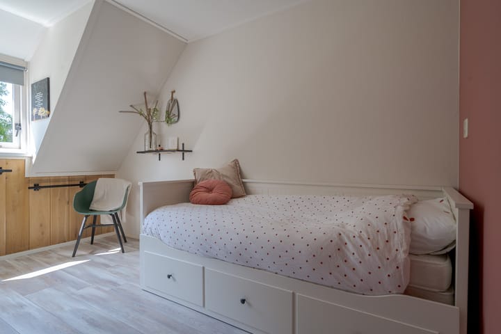 Photo 49 of Meester J. Tuintjerstraat 17