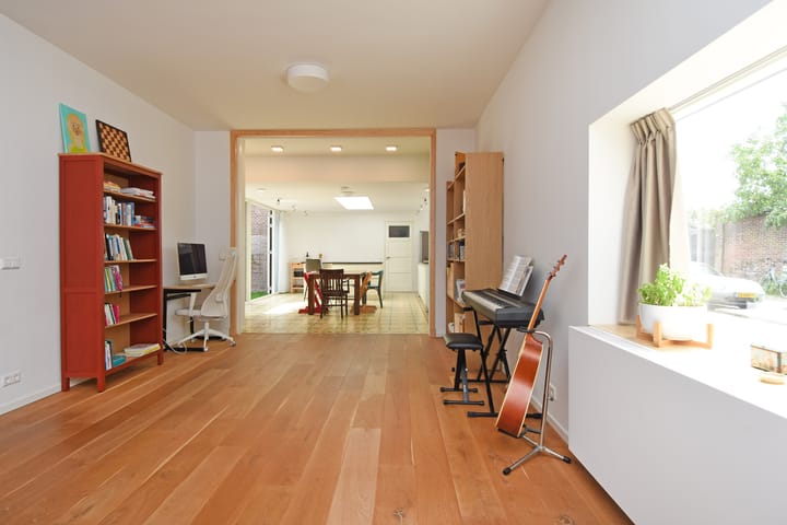 Foto 15 van Hugo de Grootstraat 127