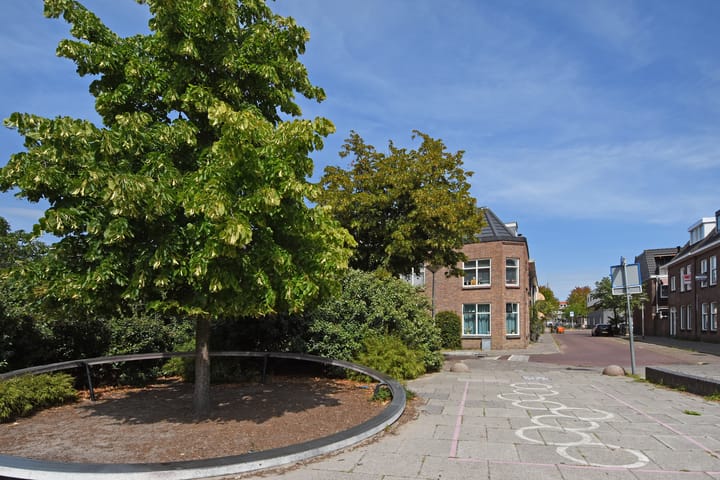 Foto 52 van Hugo de Grootstraat 127