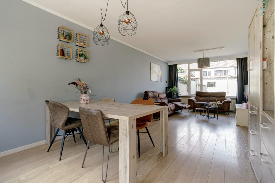 Photo 7 of Van Herlaerstraat 6