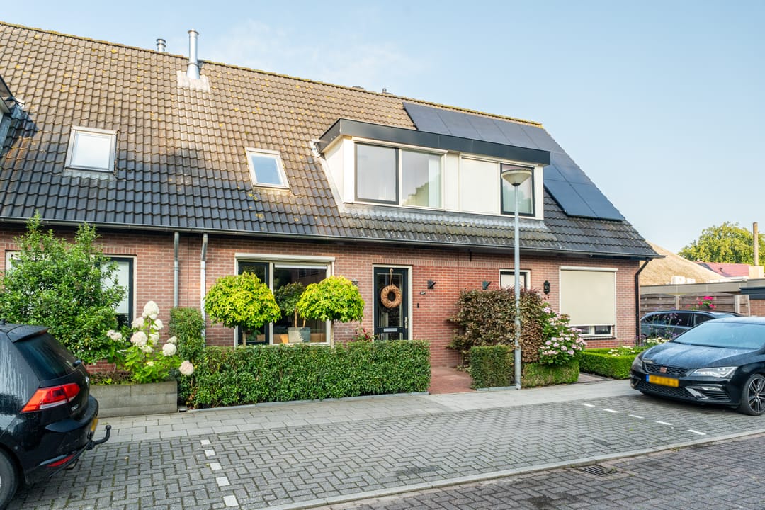 Foto 1 van Van Slotenerf 18-A